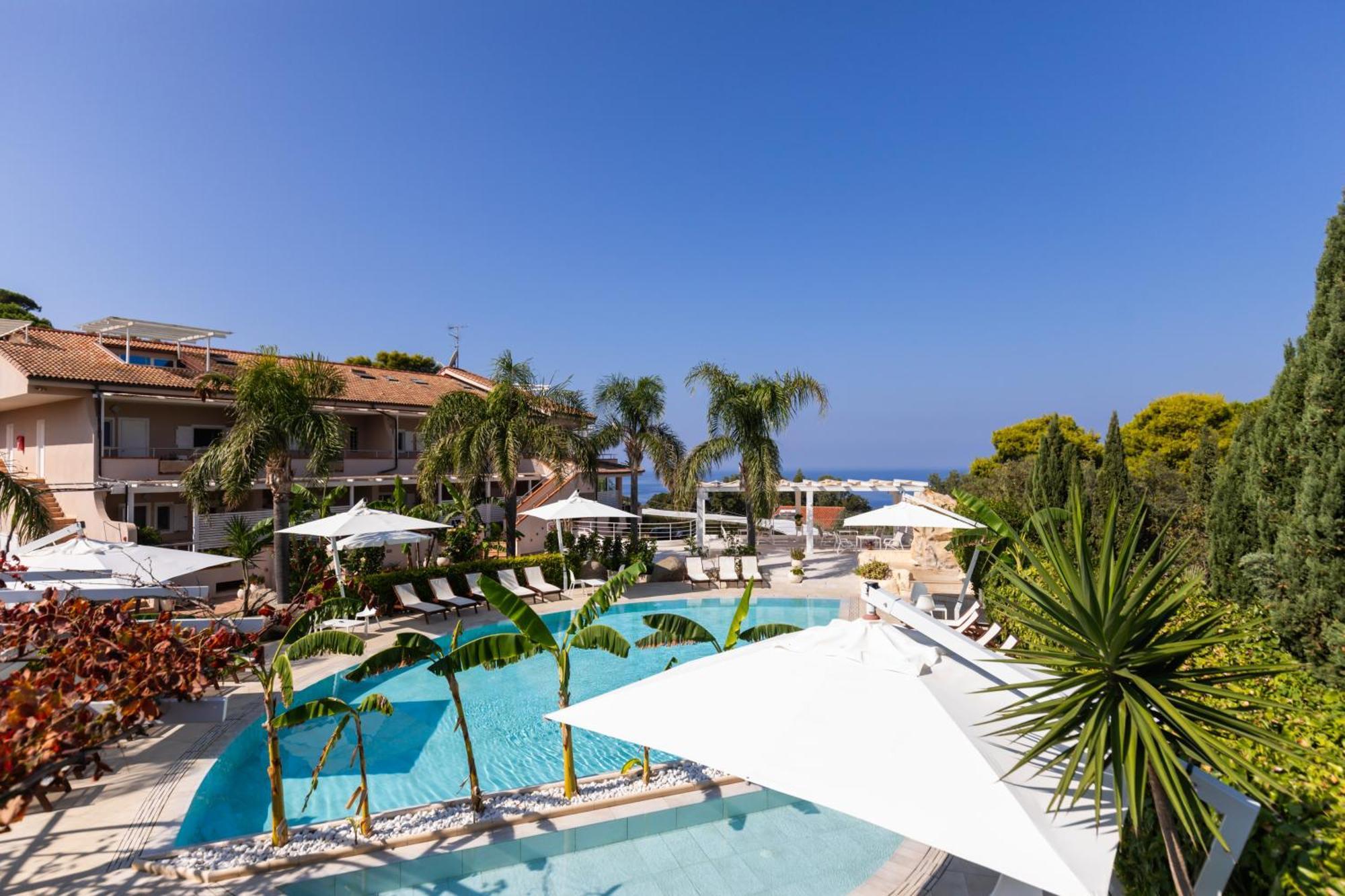 L' Arcobaleno Resort Ricadi Eksteriør billede